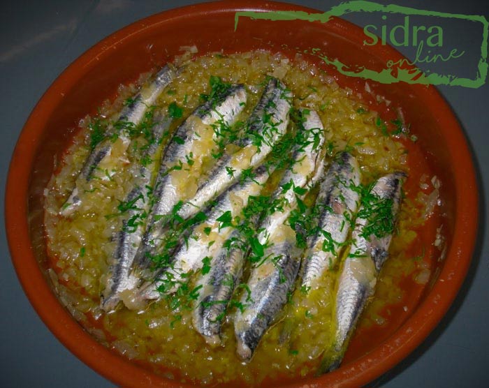 Cazuela de bocartes a la sidra